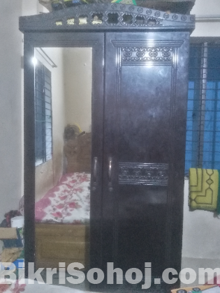 আলমারি